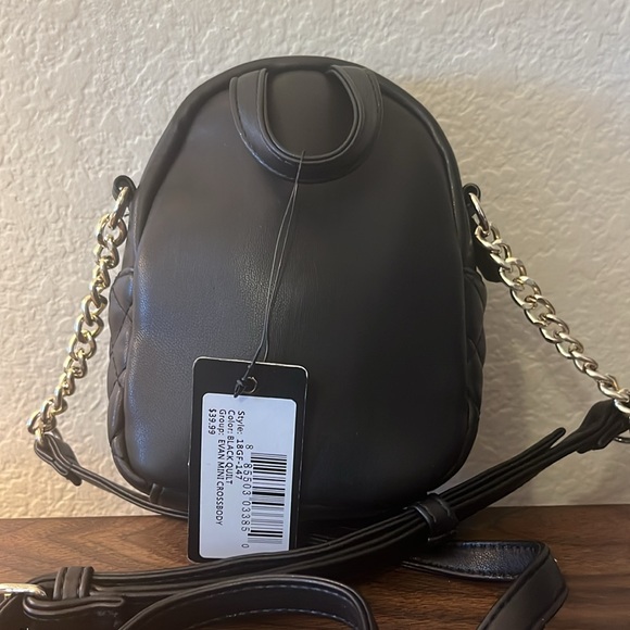 Guess Crossbody Bag - Picture 4 of 4